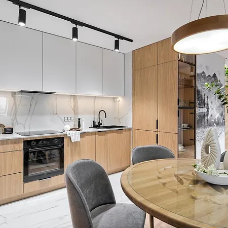 Apartment Szymoszkowa Ostoja - Basen, Sauna, Jacuzzi Odkryj- Zakopane