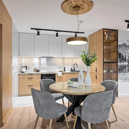 Apartment Szymoszkowa Ostoja - Basen, Sauna, Jacuzzi Odkryj- Zakopane *